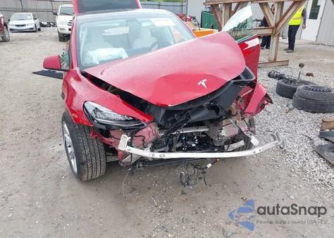 2021 Tesla Model Y Long Range Dual Motor All-Wheel Drive from USA, damaged, VIN 5YJYGDEE3MF173321